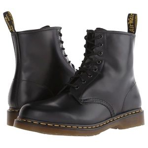Dr. Martens 1460 Smooth Leather Boots
